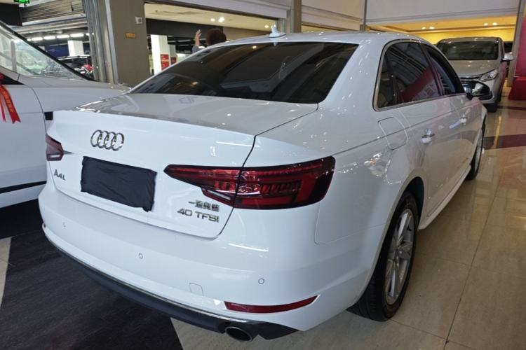 Used Audi A4L 2018 30th Anniversary Edition 40 TFSI Trendy Model Rear Right 45 Deg