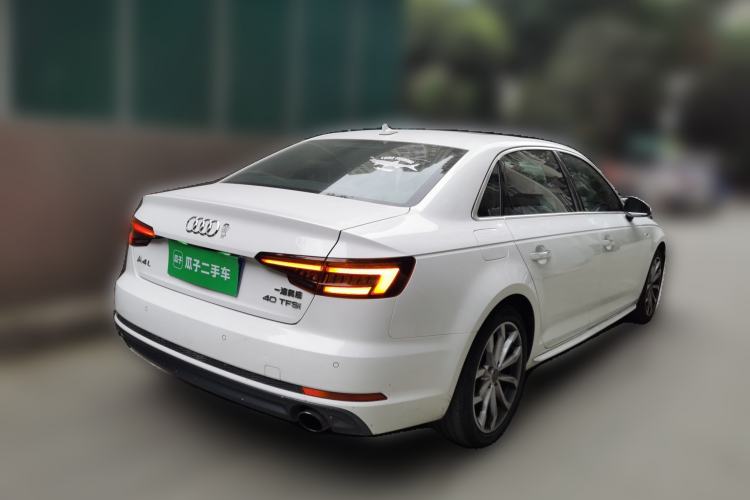 Used Audi A4L 2018 30th Anniversary Edition 40 TFSI Fashion Model Rear Right 45 Deg