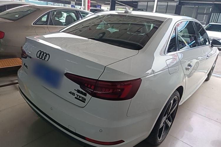 Used Audi A4L 2018 30th Anniversary Edition 40 TFSI Fashion Model Rear Right 45 Deg