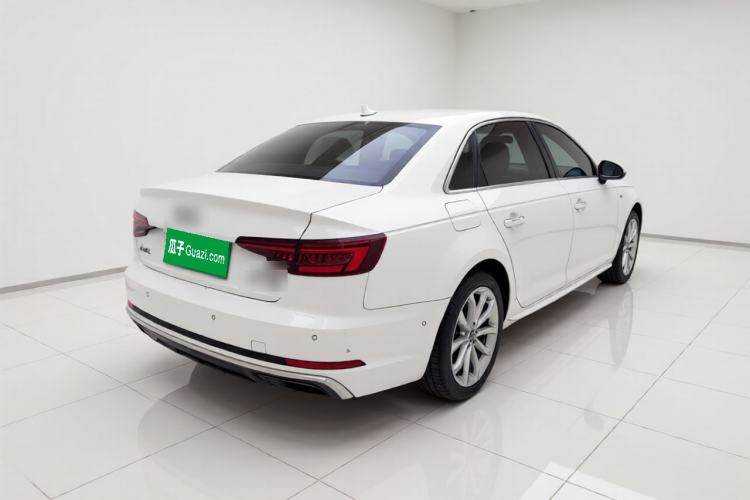 Used Audi A4L 2018 30th Anniversary Edition 40 TFSI Fashion Model Rear Right 45 Deg