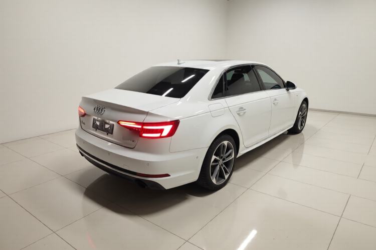 Used Audi A4L 2018 30th Anniversary Edition 40 TFSI Sport Edition Rear Right 45 Deg