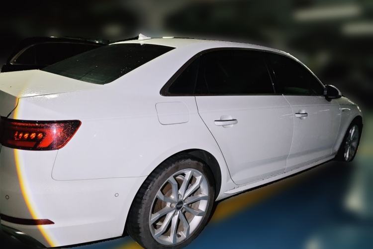 Used Audi A4L 2018 30th Anniversary Edition 40 TFSI Fashion Model Rear Right 45 Deg