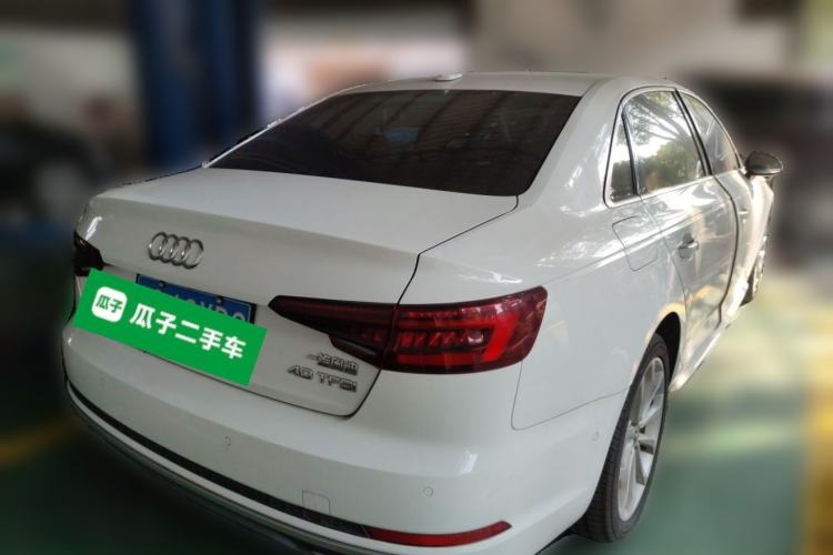 Used Audi A4L 2018 30th Anniversary Edition 40 TFSI Fashion Model Rear Right 45 Deg