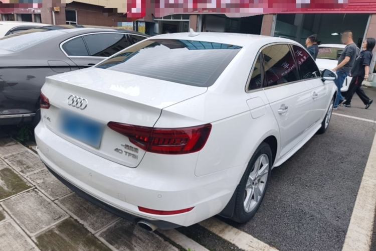 Used Audi A4L 2018 30th Anniversary Edition 40 TFSI Trendy Model Rear Right 45 Deg
