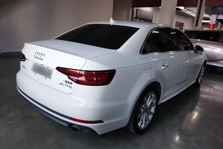 Used Audi A4L 2018 30th Anniversary Edition 40 TFSI Fashion Model Rear Right 45 Deg
