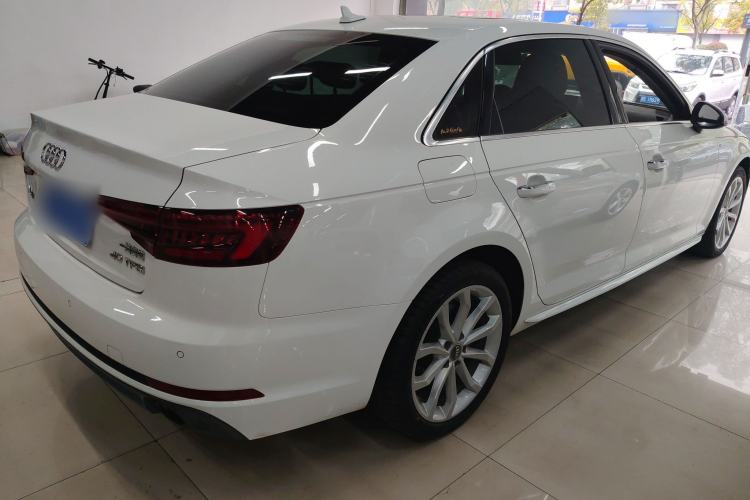 Used Audi A4L 2018 30th Anniversary Edition 40 TFSI Fashion Model Rear Right 45 Deg