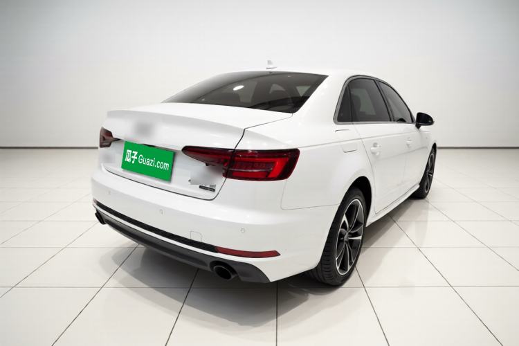 Used Audi A4L 2018 30th Anniversary Edition 40 TFSI Fashion Model Rear Right 45 Deg