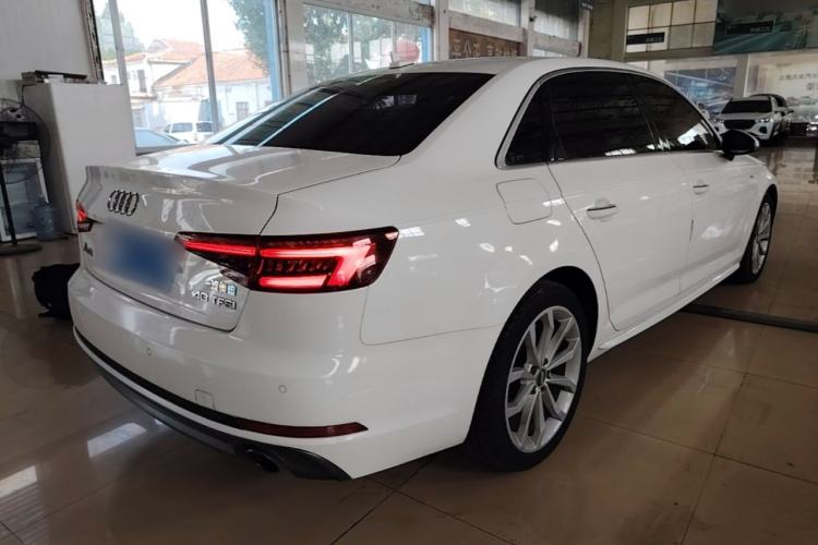 Used Audi A4L 2018 30th Anniversary Edition 40 TFSI Fashion Model Rear Right 45 Deg