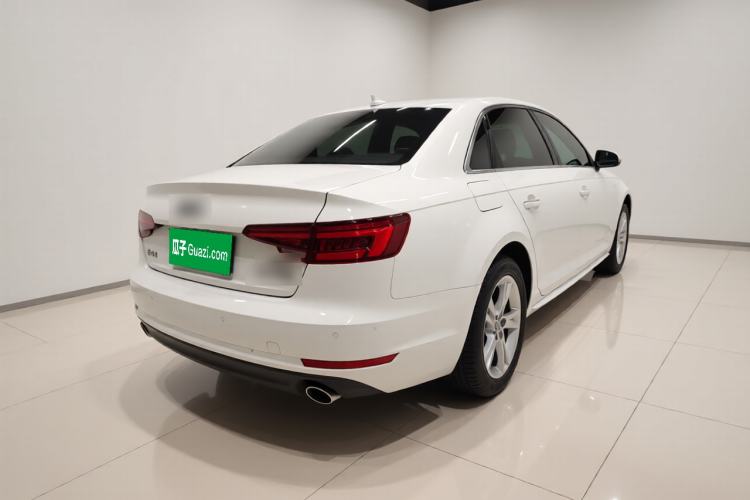 Used Audi A4L 2018 30th Anniversary Edition 40 TFSI Trendy Model Rear Right 45 Deg