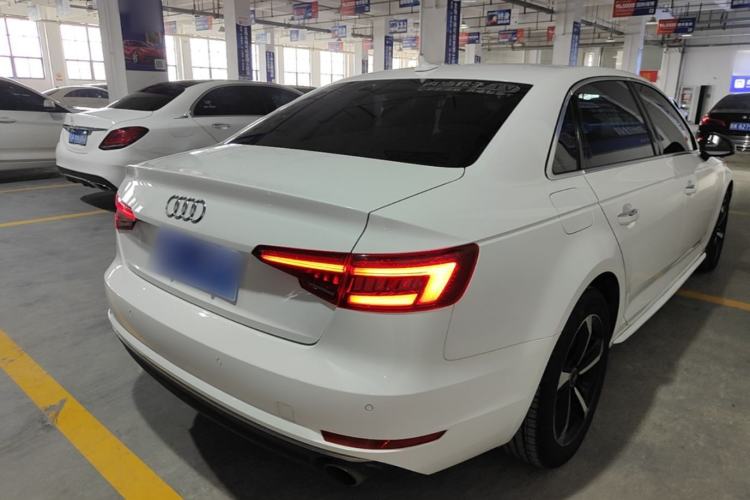 Used Audi A4L 2018 30th Anniversary Edition 40 TFSI Trendy Model Rear Right 45 Deg