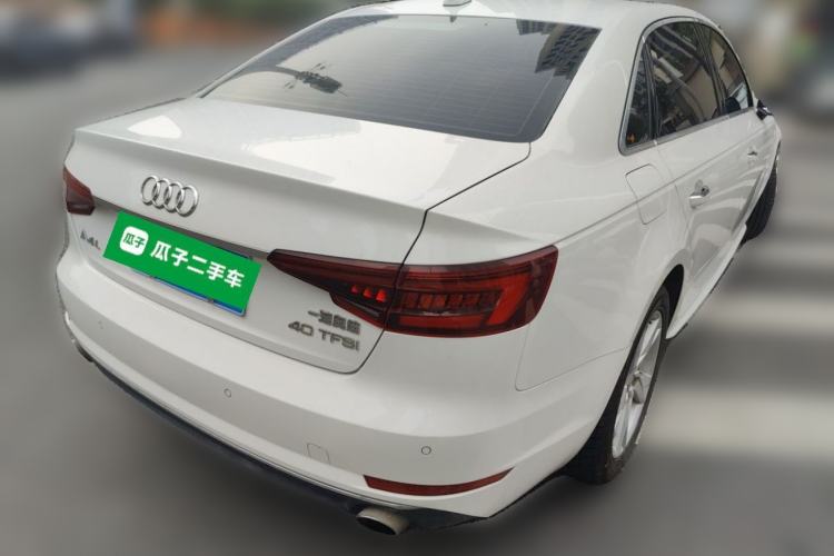 Used Audi A4L 2018 30th Anniversary Edition 40 TFSI Trendy Model Rear Right 45 Deg