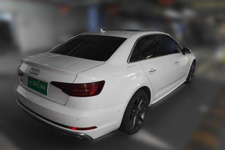 Used Audi A4L 2018 30th Anniversary Edition 40 TFSI Fashion Model Rear Right 45 Deg