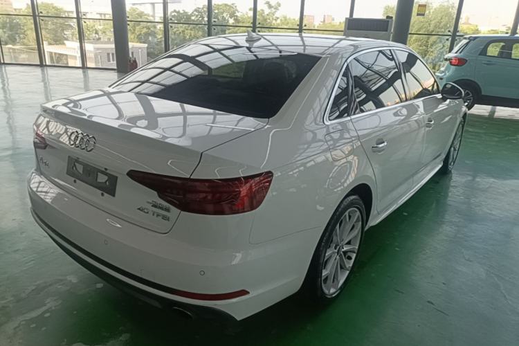Used Audi A4L 2018 30th Anniversary Edition 40 TFSI Fashion Model Rear Right 45 Deg
