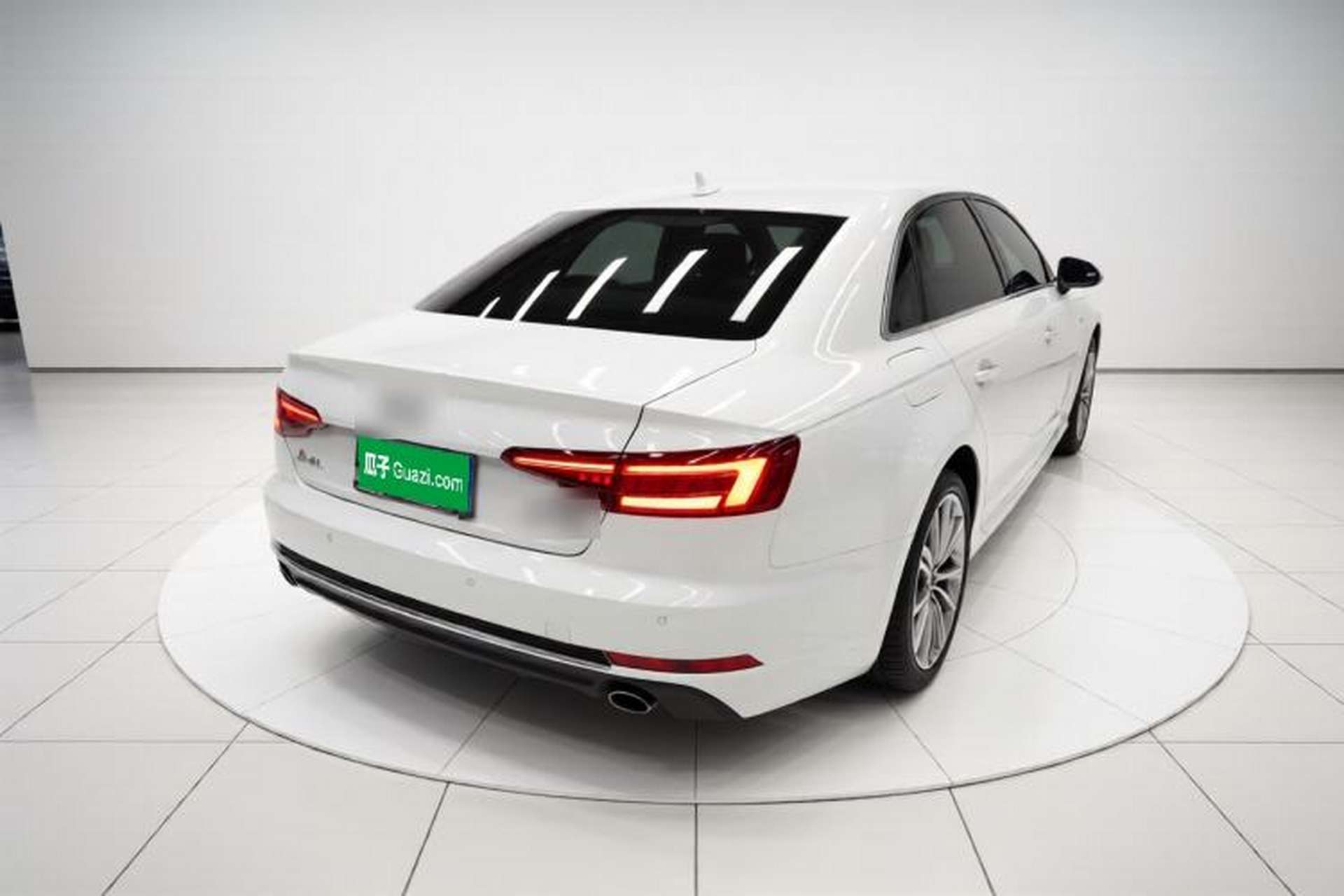 Used Audi A4L 2018 30th Anniversary Edition 40 TFSI Trendy Model Rear Right 45 Deg