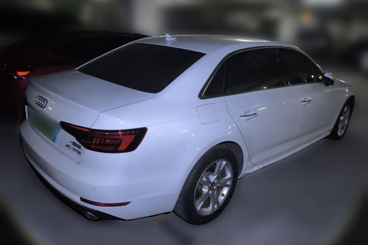 Used Audi A4L 2018 30th Anniversary Edition 40 TFSI Trendy Model Rear Right 45 Deg