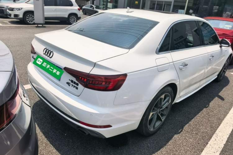 Used Audi A4L 2018 30th Anniversary Edition 40 TFSI Fashion Model Rear Right 45 Deg