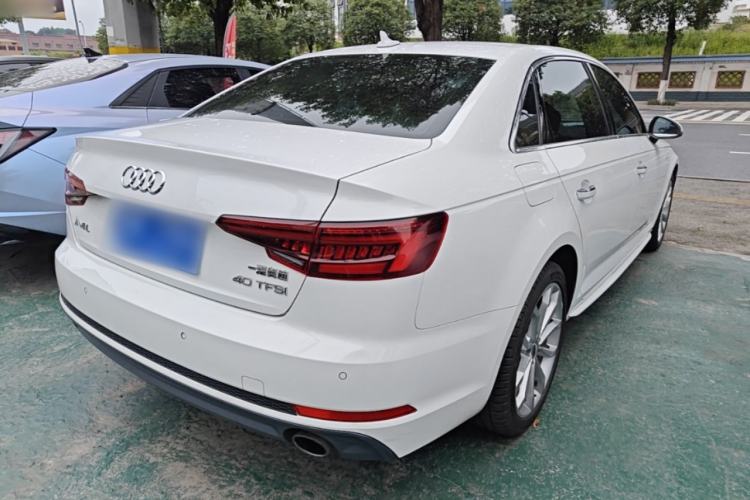Used Audi A4L 2018 30th Anniversary Edition 40 TFSI Fashion Model Rear Right 45 Deg