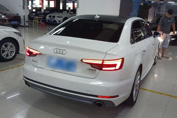 Used Audi A4L 2018 30th Anniversary Edition 40 TFSI Fashion Model Rear Right 45 Deg