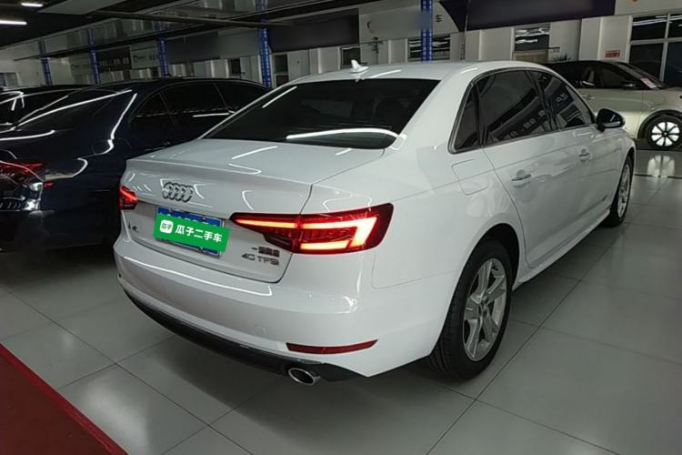 Used Audi A4L 2018 30th Anniversary Edition 40 TFSI Trendy Model Rear Right 45 Deg