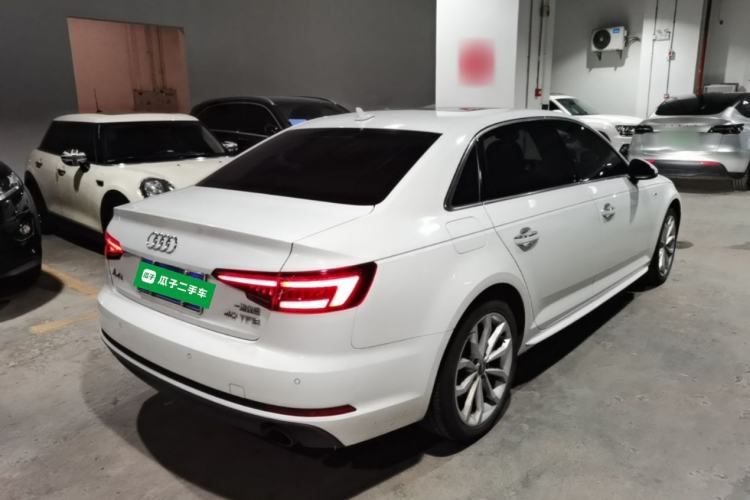 Used Audi A4L 2018 30th Anniversary Edition 40 TFSI Fashion Model Rear Right 45 Deg