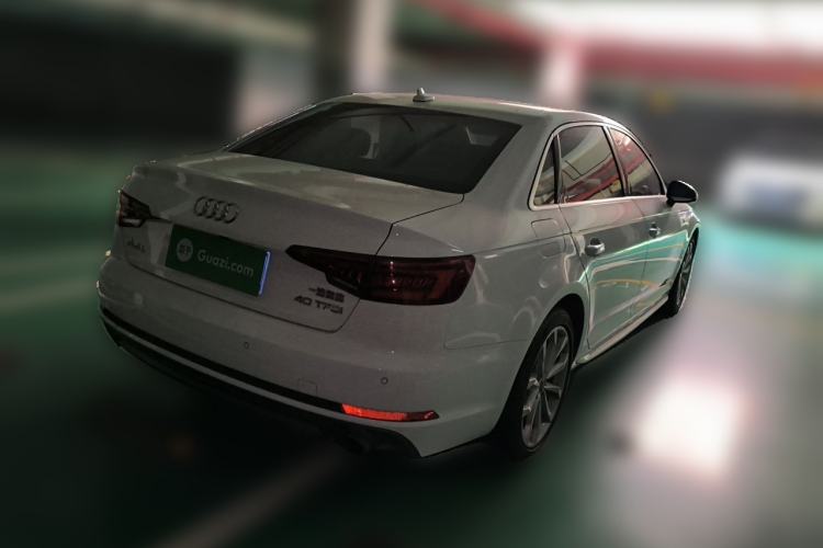 Used Audi A4L 2018 30th Anniversary Edition 40 TFSI Fashion Model Rear Right 45 Deg