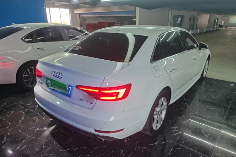 Used Audi A4L 2018 30th Anniversary Edition 40 TFSI Trendy Model Rear Right 45 Deg