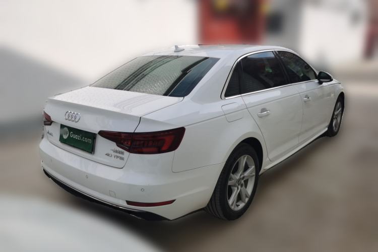 Used Audi A4L 2018 30th Anniversary Edition 40 TFSI Trendy Model Rear Right 45 Deg
