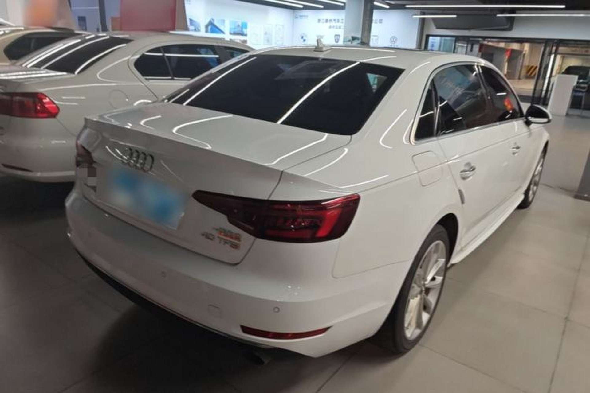 Used Audi A4L 2018 30th Anniversary Edition 40 TFSI Trendy Model Rear Right 45 Deg