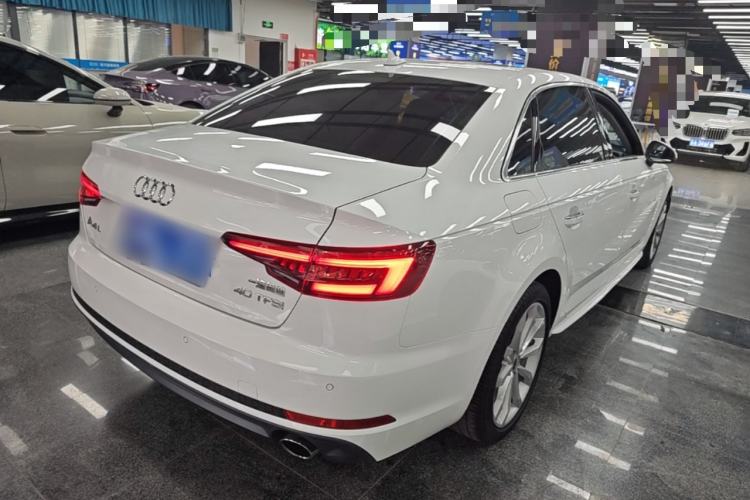 Used Audi A4L 2018 30th Anniversary Edition 40 TFSI Trendy Model Rear Right 45 Deg