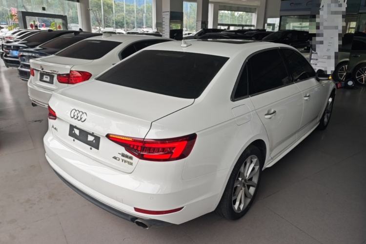 Used Audi A4L 2018 30th Anniversary Edition 40 TFSI Trendy Model Rear Right 45 Deg