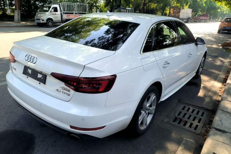Used Audi A4L 2018 30th Anniversary Edition 40 TFSI Trendy Model Rear Right 45 Deg