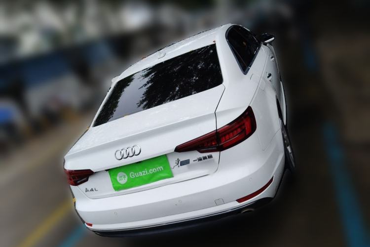 Used Audi A4L 2018 30th Anniversary Edition 40 TFSI Trendy Model Rear Right 45 Deg