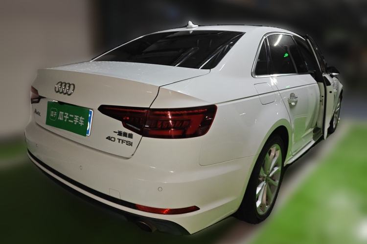 Used Audi A4L 2018 30th Anniversary Edition 40 TFSI Fashion Model Rear Right 45 Deg