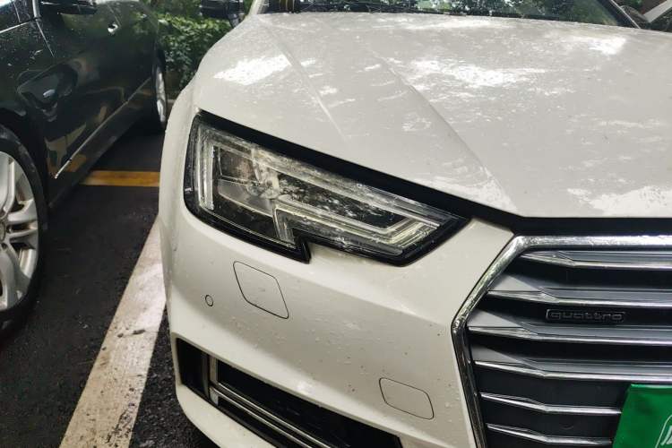 Used Audi A4L 2018 30th Anniversary Edition 45 TFSI quattro Individual Sport Edition Right Front Headlight