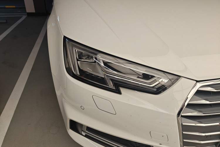 Used Audi A4L 2018 30th Anniversary Edition 40 TFSI Fashion Model Right Front Headlight