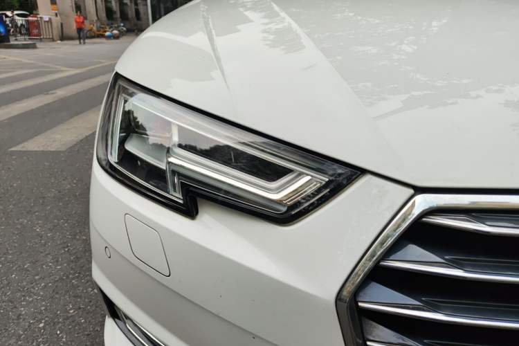 Used Audi A4L 2018 30th Anniversary Edition 40 TFSI Trendy Model Right Front Headlight