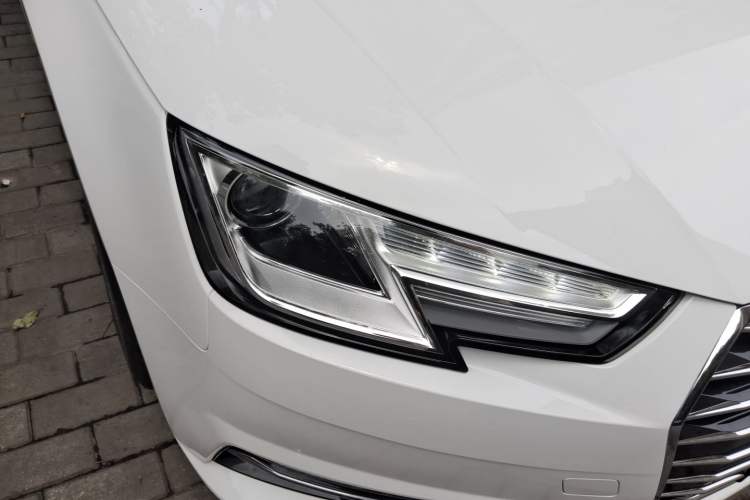 Used Audi A4L 2018 30th Anniversary Edition 30 TFSI Ambition Model Right Front Headlight