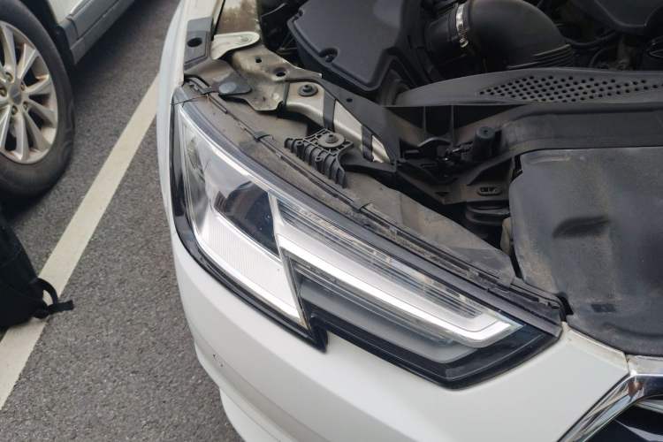 Used Audi A4L 2018 30th Anniversary Edition 40 TFSI Trendy Model Right Front Headlight