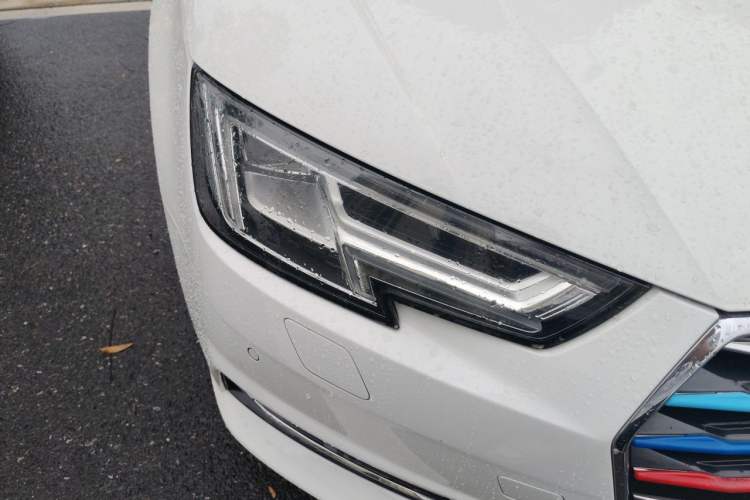 Used Audi A4L 2018 30th Anniversary Edition 40 TFSI Trendy Model Right Front Headlight