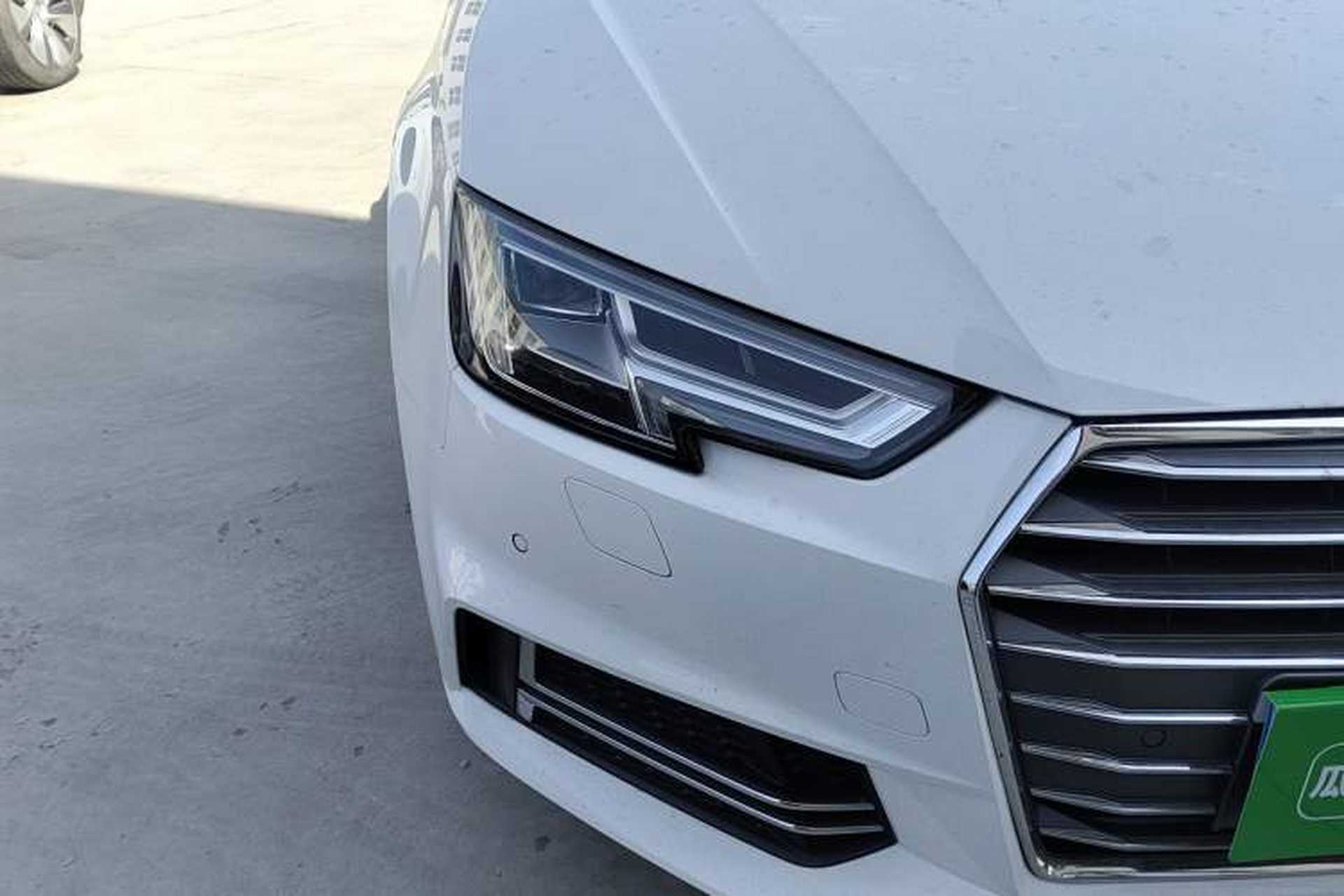 Used Audi A4L 2018 30th Anniversary Edition 40 TFSI Fashion Model Right Front Headlight