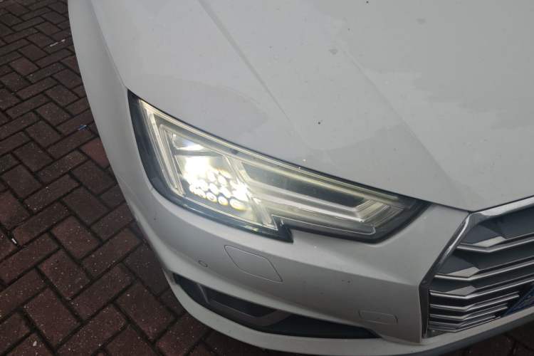 Used Audi A4L 2018 30th Anniversary Edition 40 TFSI Fashion Model Right Front Headlight