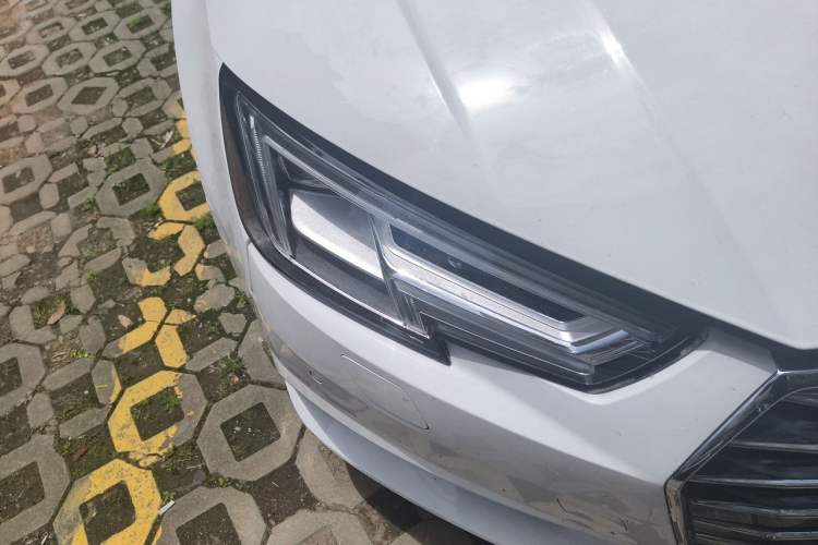 Used Audi A4L 2018 30th Anniversary Edition 40 TFSI Trendy Model Right Front Headlight