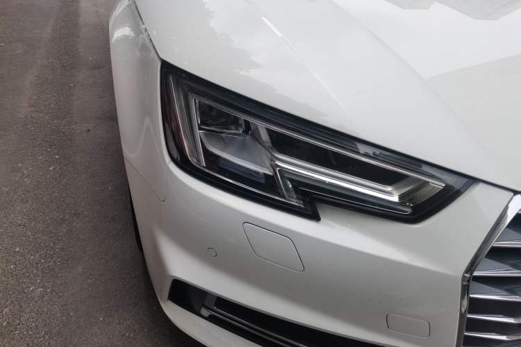 Used Audi A4L 2018 30th Anniversary Edition 40 TFSI Fashion Model Right Front Headlight