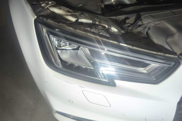 Used Audi A4L 2018 30th Anniversary Edition 40 TFSI Fashion Model Right Front Headlight
