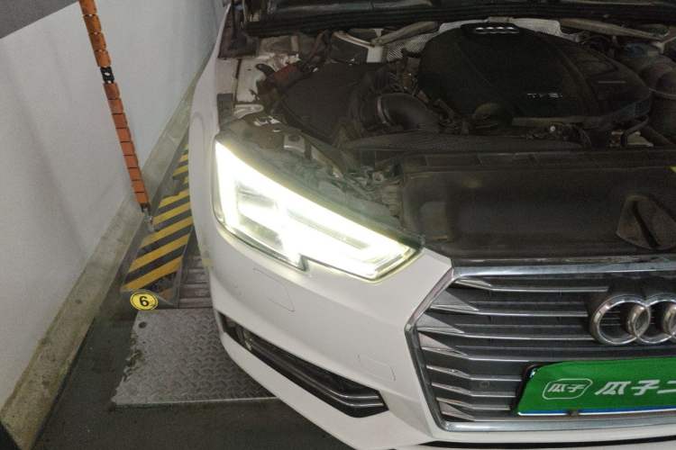 Used Audi A4L 2018 30th Anniversary Edition 40 TFSI Fashion Model Right Front Headlight