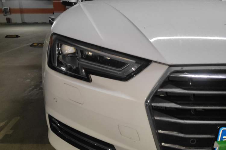 Used Audi A4L 2018 30th Anniversary Edition 40 TFSI Trendy Model Right Front Headlight
