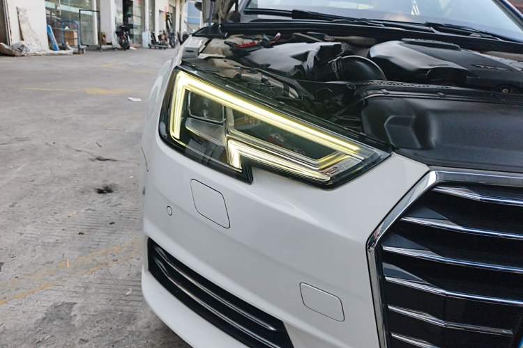 Used Audi A4L 2018 30th Anniversary Edition 40 TFSI Trendy Model Right Front Headlight