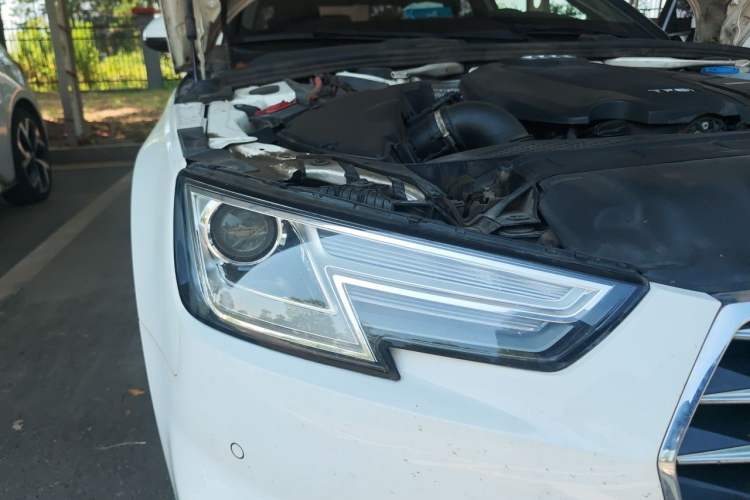 Used Audi A4L 2018 30th Anniversary Edition 40 TFSI Trendy Model Right Front Headlight