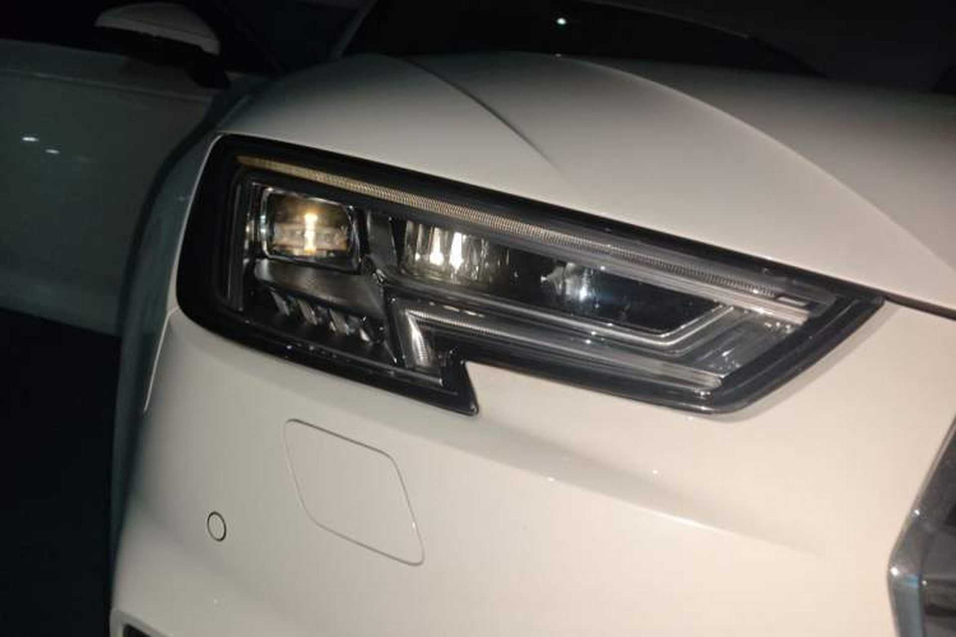 Used Audi A4L 2018 30th Anniversary Edition 40 TFSI Fashion Model Right Front Headlight