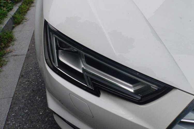 Used Audi A4L 2018 30th Anniversary Edition 40 TFSI Fashion Model Right Front Headlight